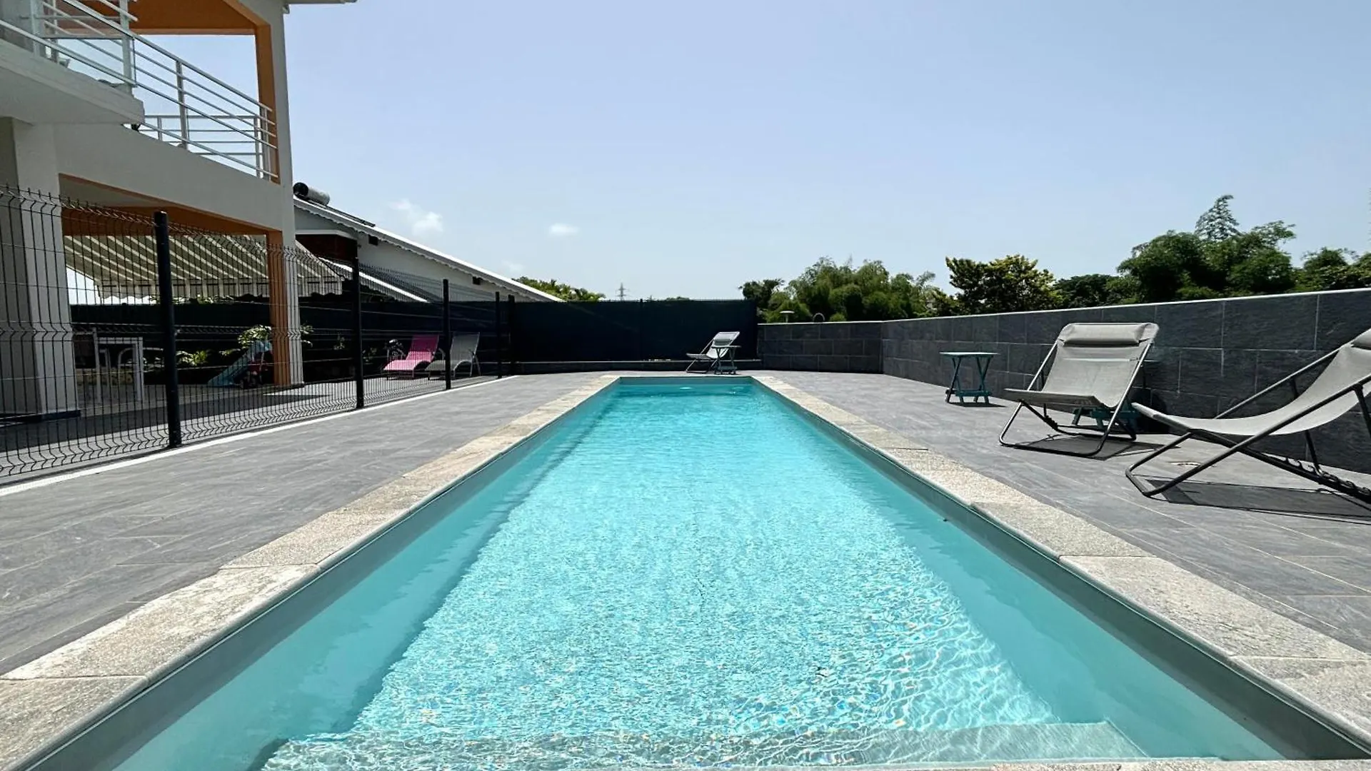 ベ・マオーRubis - Vue Piscine, Balcon, Proche Destralandアパートメント